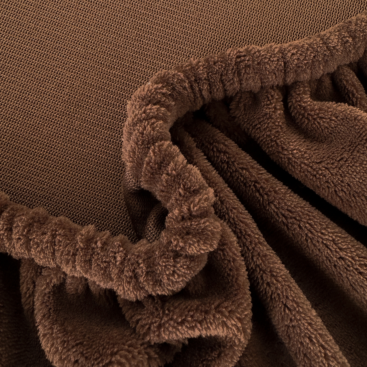 91家纺网 家纺一手货源 找家纺 十一家居 2025新款A类原创设计大版印花恒温保暖牛奶绒床笠套件 圣诞小熊