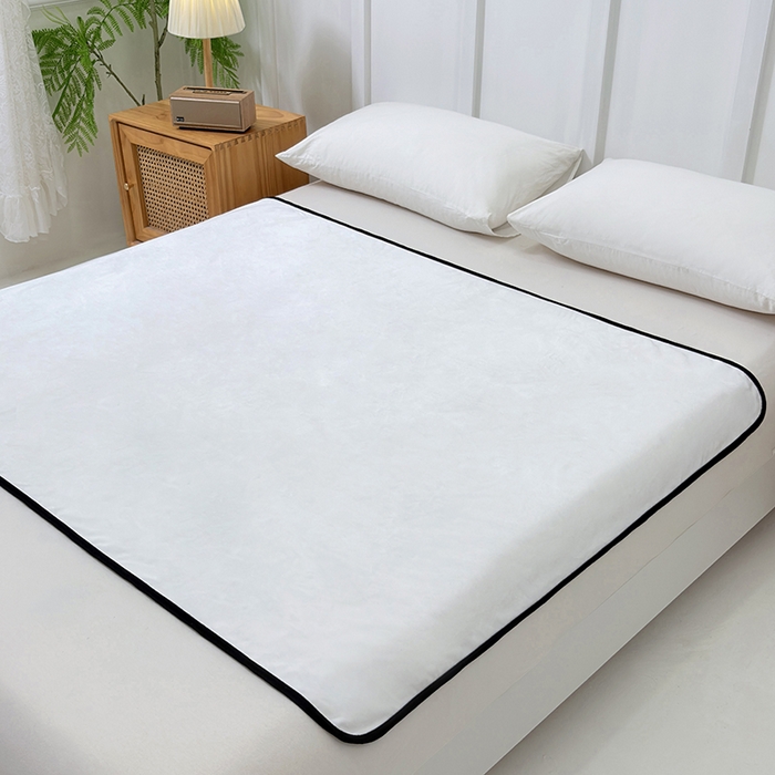 91家纺网 家纺一手货源 找家纺 茗婷家纺 2025新款牛奶绒防水床单隔尿垫供跨境外贸亚马逊秋冬热款 典雅白