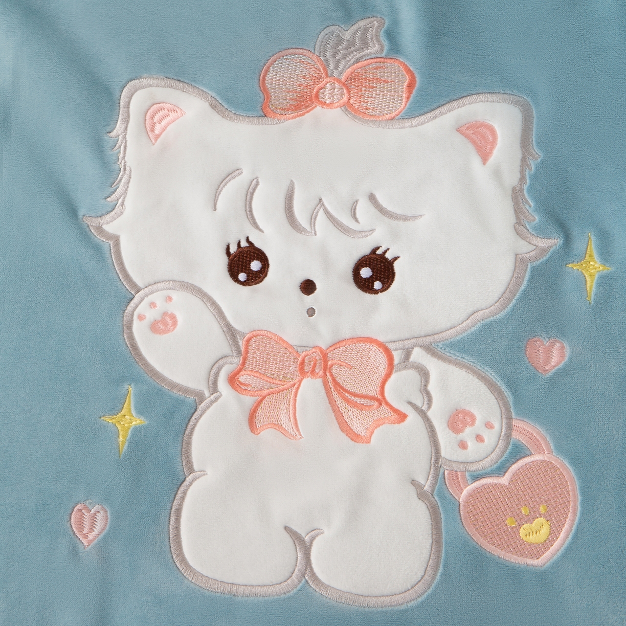 91家纺网 家纺一手货源 找家纺 多今家纺 2025新款加厚婴儿绒贴布刺绣抱枕被子-米多多系列 米多多-星郎蓝