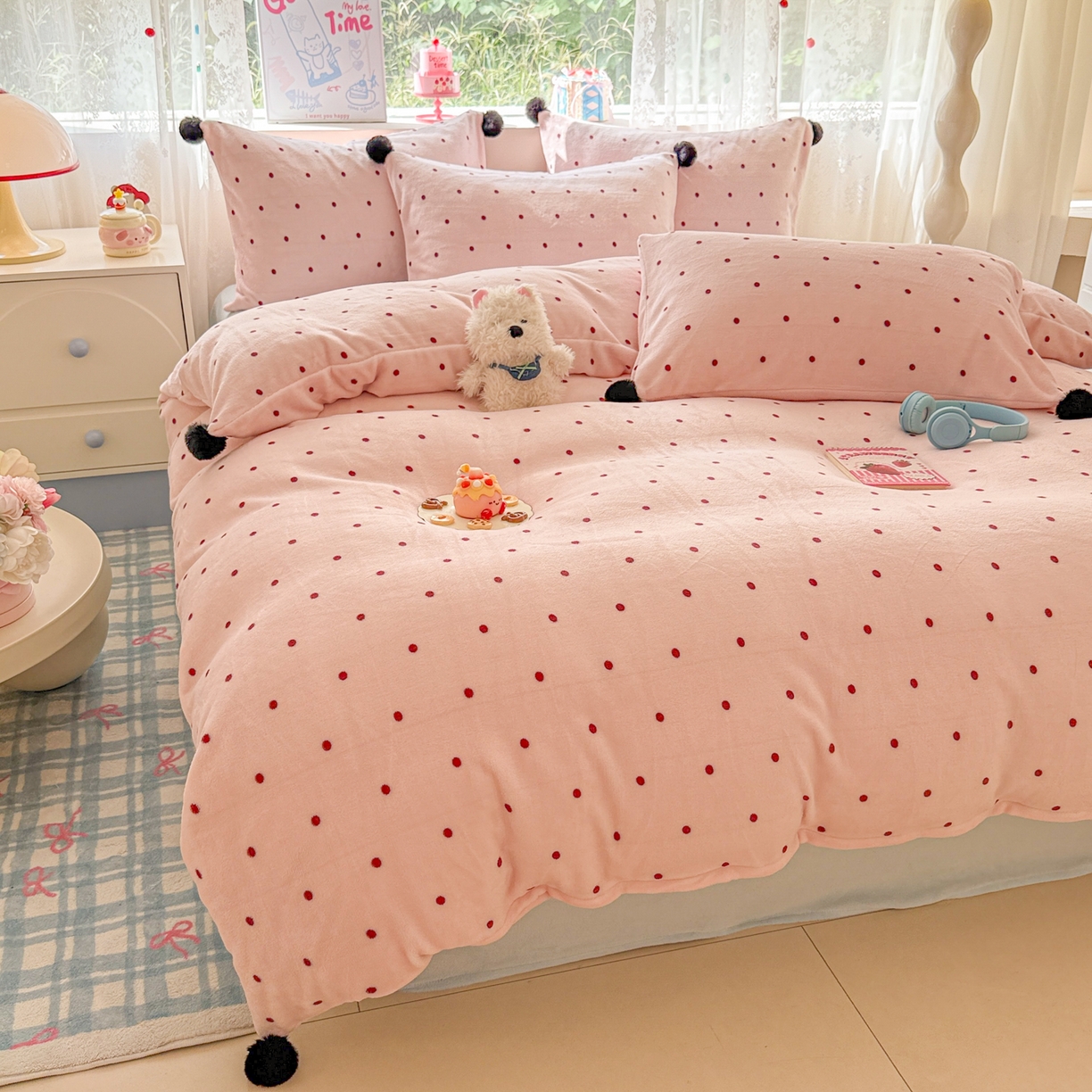 91家纺网 家纺一手货源 找家纺 （总）米可 2025秋冬新品混搭波点高克重牛奶绒毛球款单被套