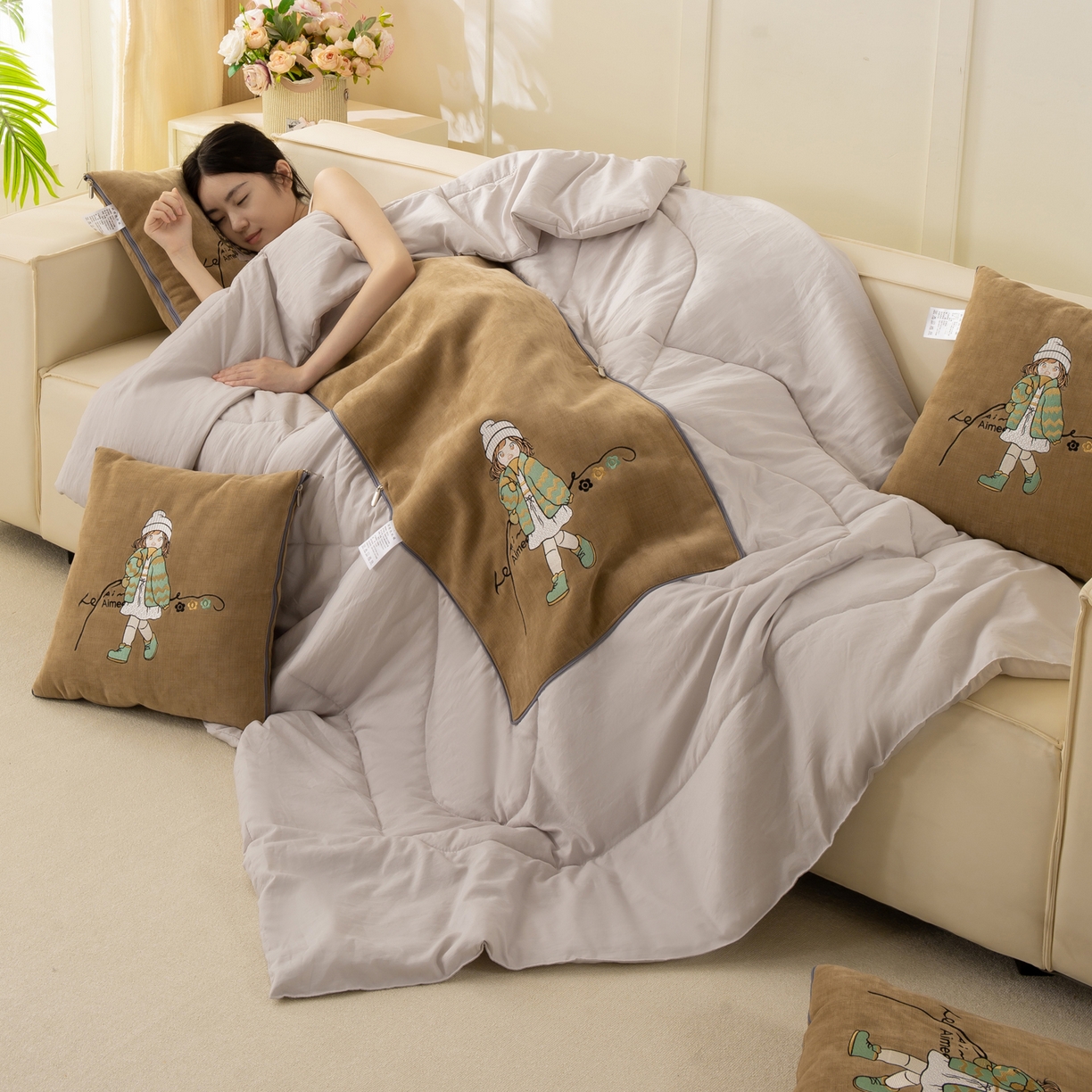 多今家纺 2025新款水洗棉雪尼尔刺绣抱枕被子-艾米糖系列 艾米糖-后土黄