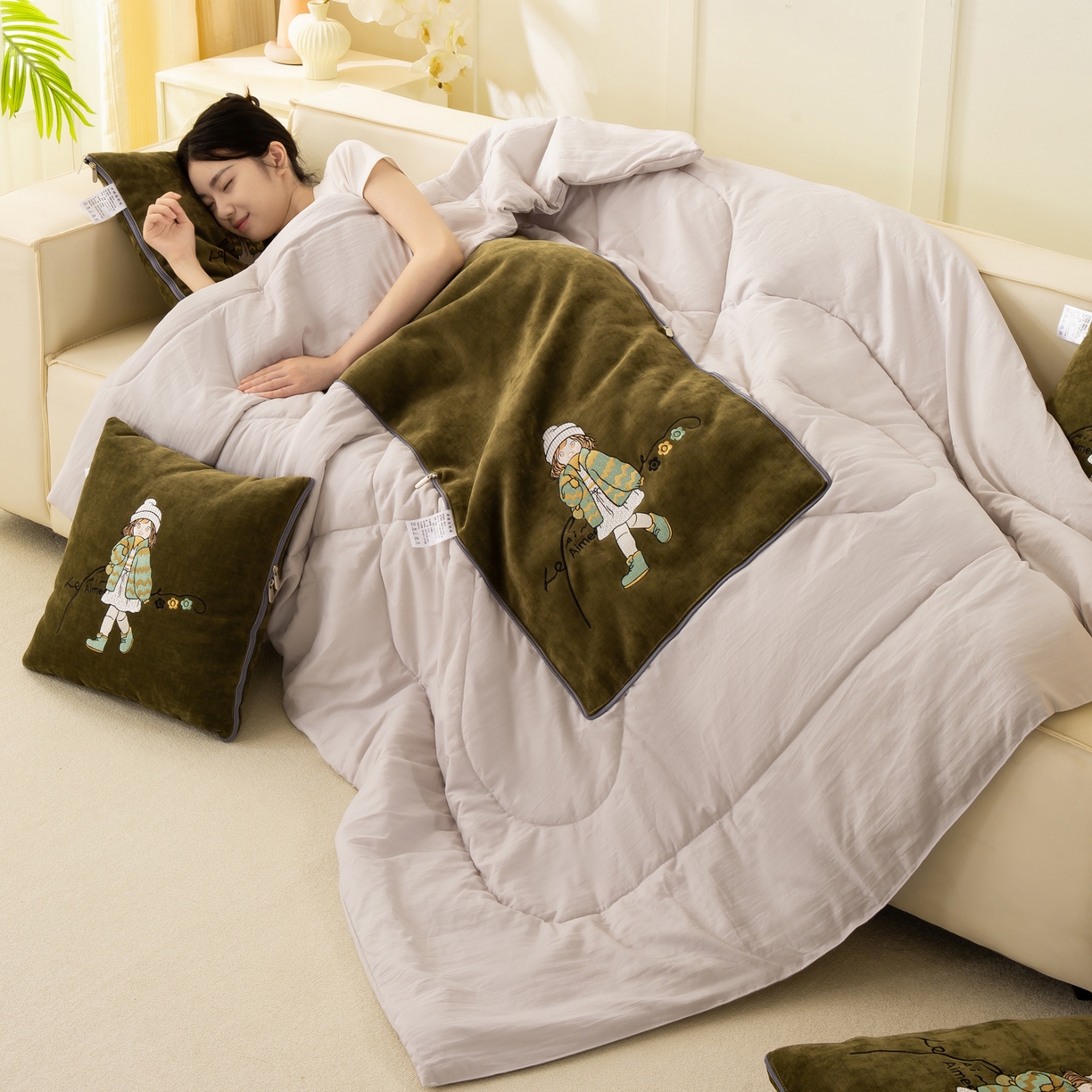 91家纺网 家纺一手货源 找家纺 （总）多今家纺 2025新款水洗棉雪尼尔刺绣抱枕被子-艾米糖系列