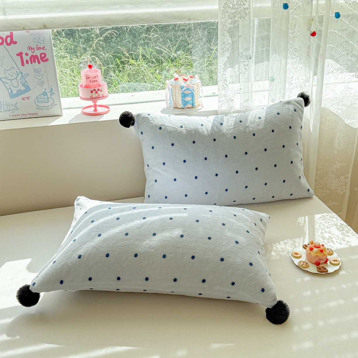 91家纺网 家纺一手货源 找家纺 米可 2025秋冬新品混搭波点高克重牛奶绒毛球款单枕套 蓝色