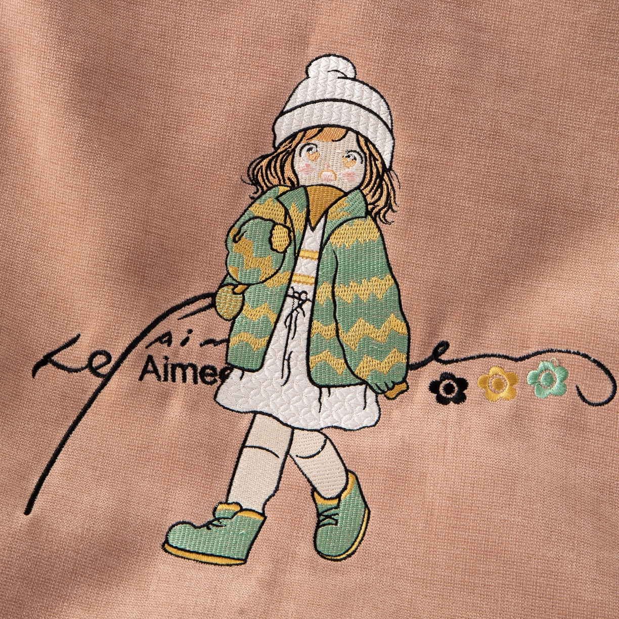 91家纺网 家纺一手货源 找家纺 多今家纺 2025新款水洗棉雪尼尔刺绣抱枕被子-艾米糖系列 艾米糖-淡桃红