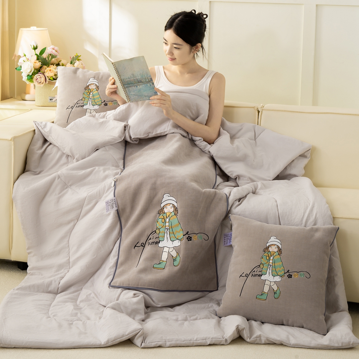 91家纺网 家纺一手货源 找家纺 多今家纺 2025新款水洗棉雪尼尔刺绣抱枕被子-艾米糖系列 艾米糖-葵花白