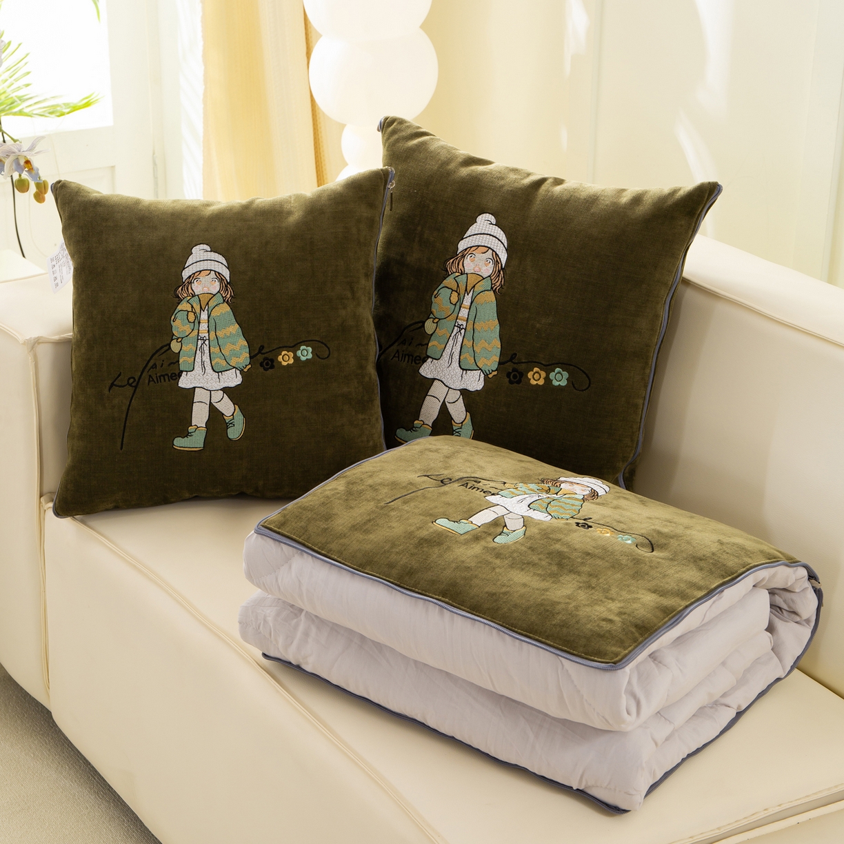 91家纺网 家纺一手货源 找家纺 多今家纺 2025新款水洗棉雪尼尔刺绣抱枕被子-艾米糖系列 艾米糖-葱绿