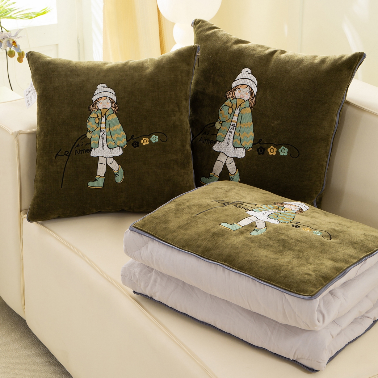 91家纺网 家纺一手货源 找家纺 多今家纺 2025新款水洗棉雪尼尔刺绣抱枕被子-艾米糖系列 艾米糖-葱绿