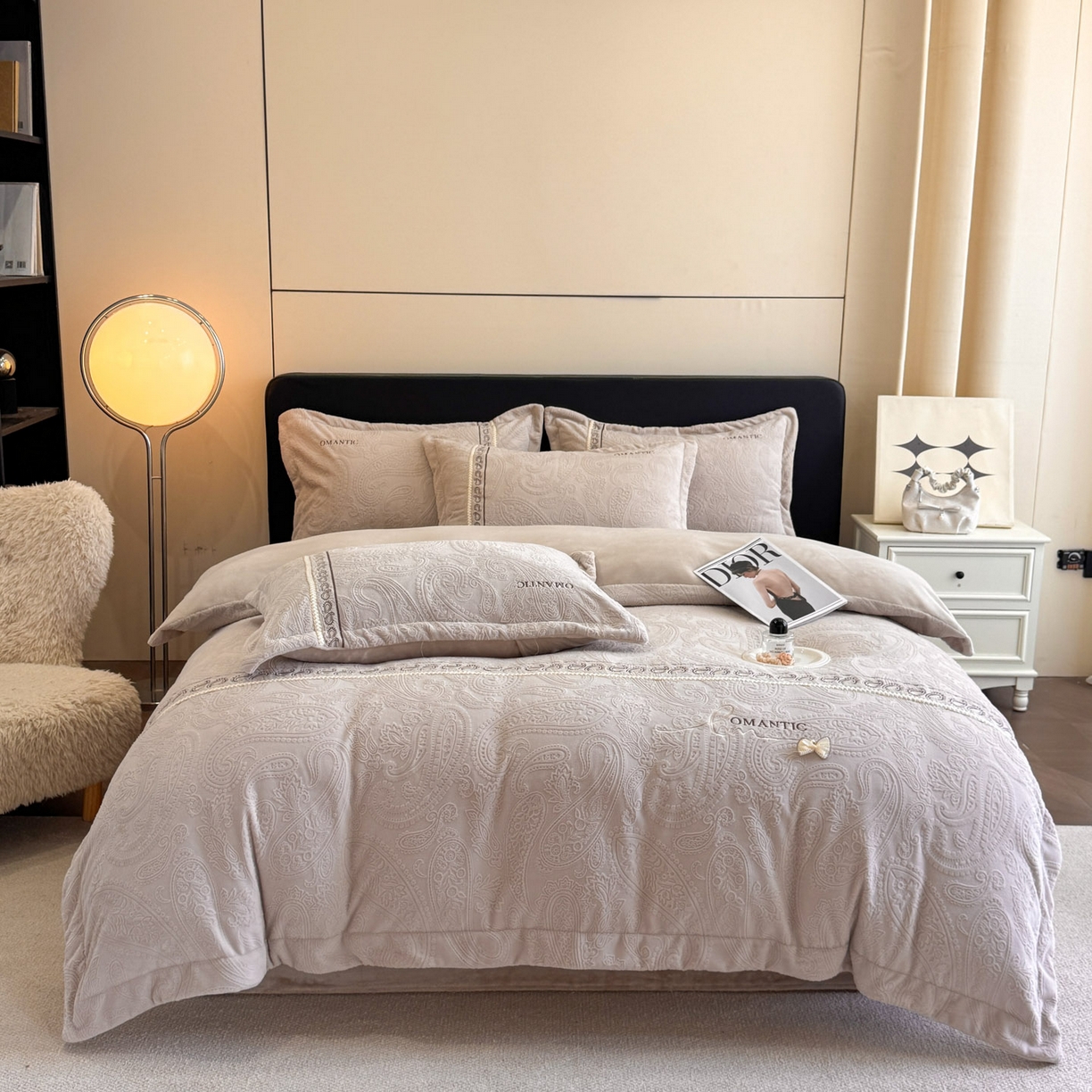 91家纺网 家纺一手货源 找家纺 （总）慕木家纺 2025新款A类高克重高端雕花绒工艺款刺绣拼接四件套锦绣芳华系列（直播热款）提供买家秀