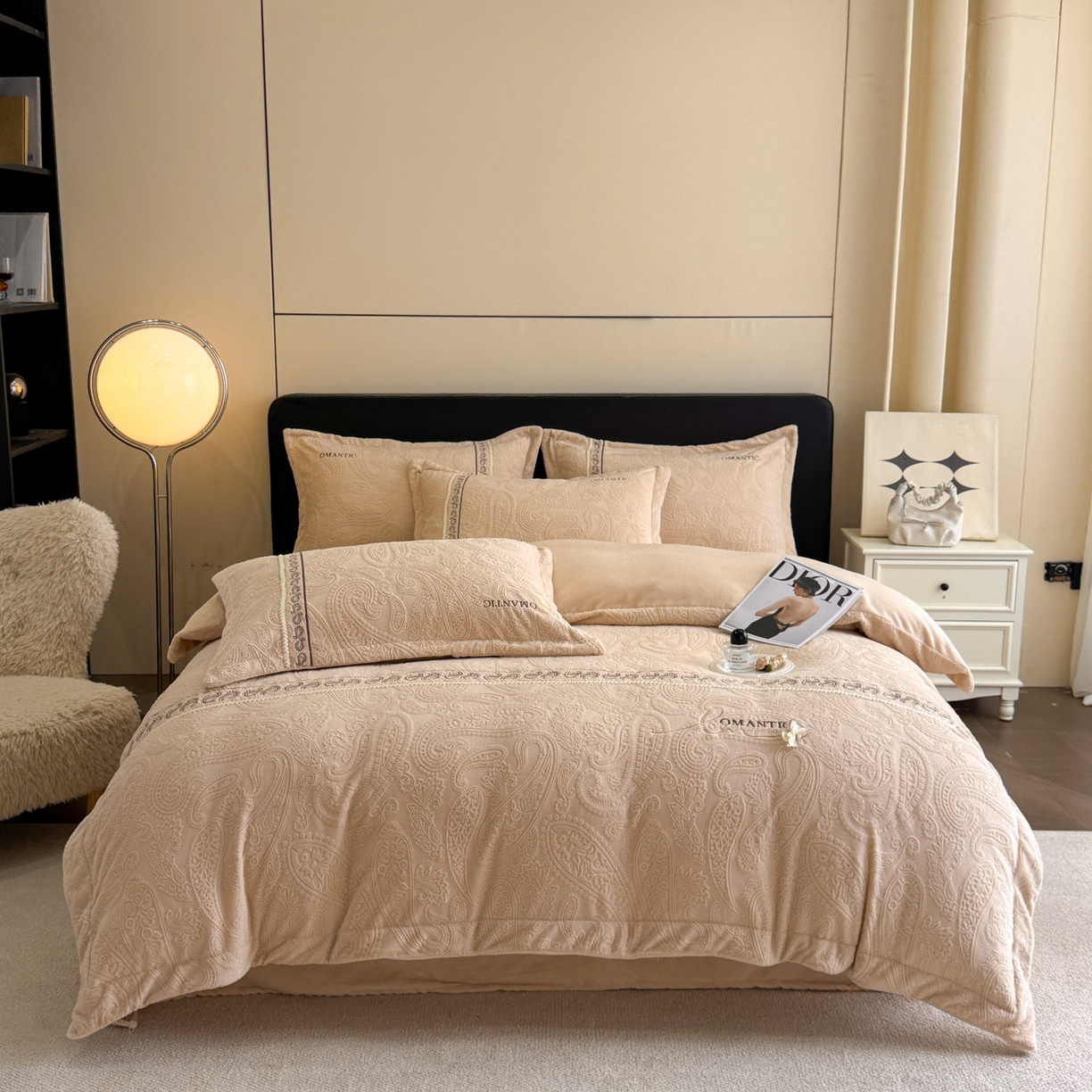 91家纺网 家纺一手货源 找家纺 慕木家纺 2025新款A类高克重高端雕花绒工艺款刺绣拼接四件套锦绣芳华系列（直播热款）提供买家秀 锦绣芳华-卡其