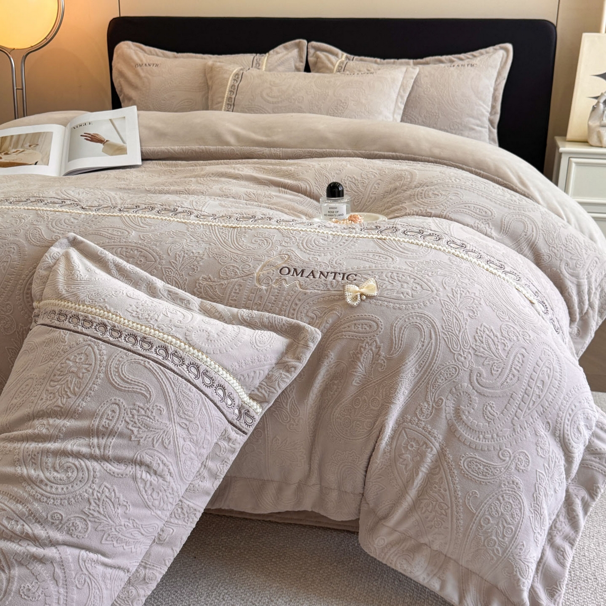 慕木家纺 2025新款A类高克重高端雕花绒工艺款刺绣拼接四件套锦绣芳华系列（直播热款）提供买家秀 锦绣芳华-月岩灰