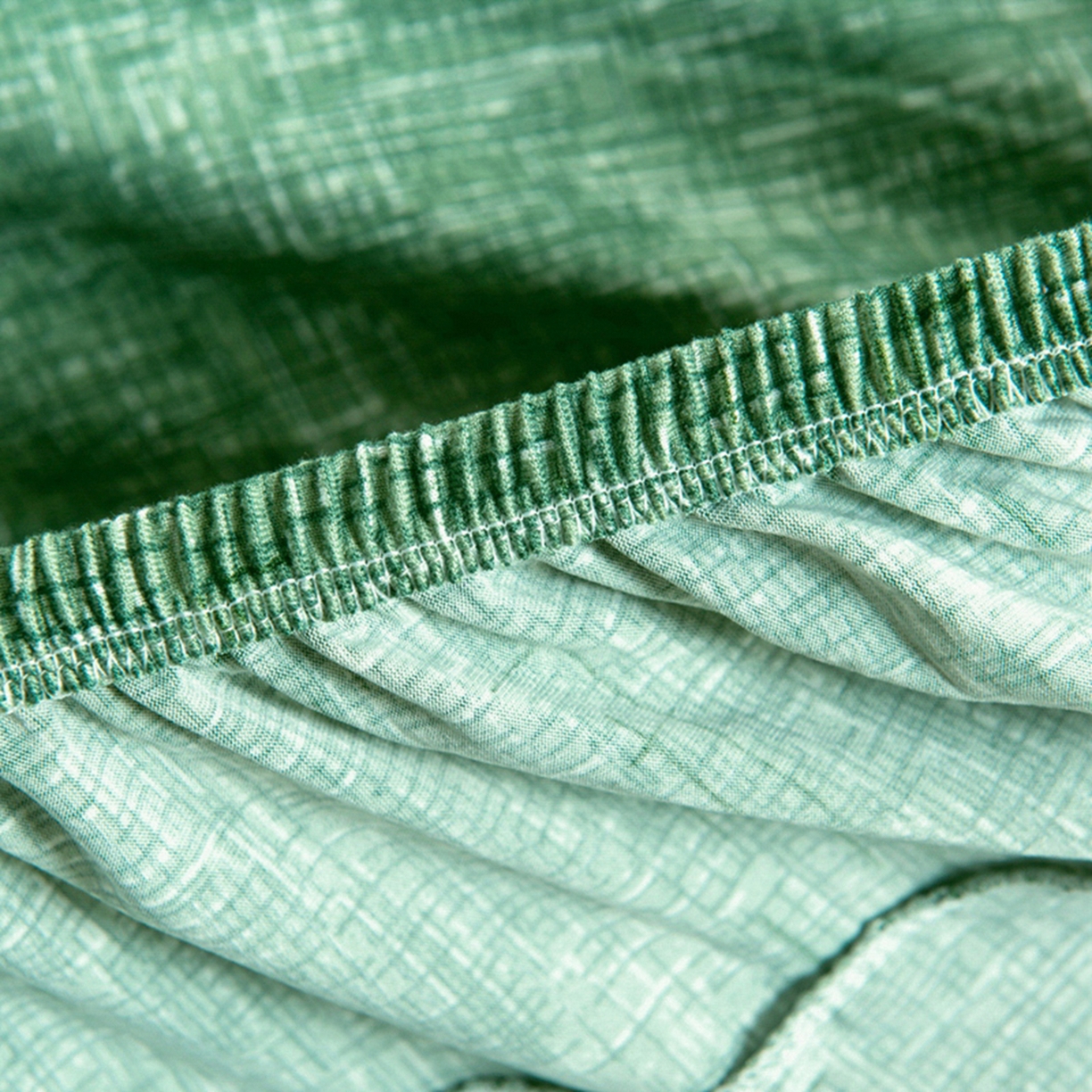 91家纺网 家纺一手货源 找家纺 壹零特色家纺 2025新款印花款实木多人沙发椅套 松绿