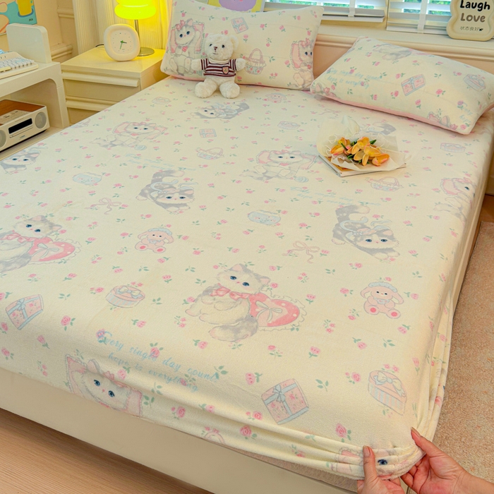 91家纺网 家纺一手货源 找家纺 慕澄家纺 2025新款牛奶绒印花床笠床笠单品 床笠-爱心甜宠