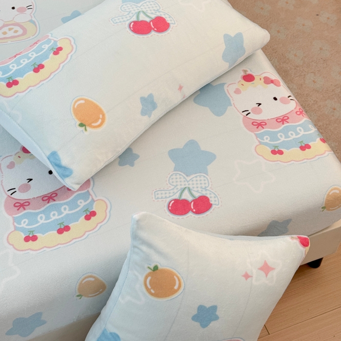 91家纺网 家纺一手货源 找家纺 慕澄家纺 2025新款牛奶绒印花床笠床笠单品 床笠-蛋糕猫咪