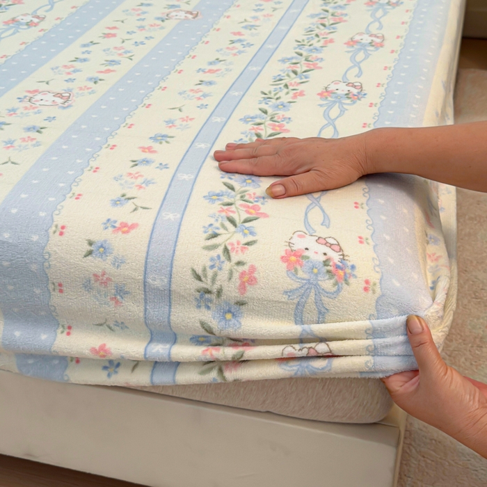 91家纺网 家纺一手货源 找家纺 慕澄家纺 2025新款牛奶绒印花床笠床笠单品 床笠-蓝条凯蒂