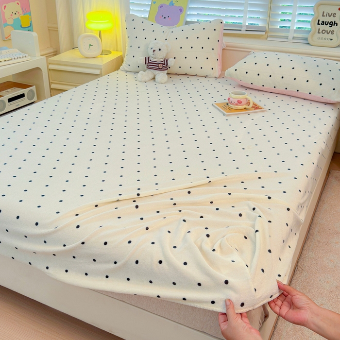 91家纺网 家纺一手货源 找家纺 慕澄家纺 2025新款牛奶绒印花床笠床笠单品 床笠-浪漫波点