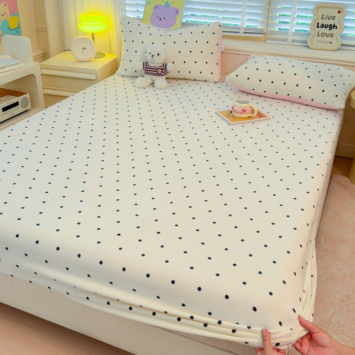 91家纺网 家纺一手货源 找家纺 慕澄家纺 2025新款牛奶绒印花床笠床笠单品 床笠-浪漫波点