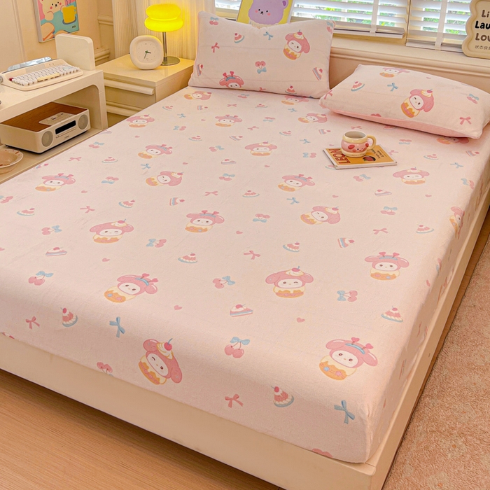 91家纺网 家纺一手货源 找家纺 慕澄家纺 2025新款牛奶绒印花床笠床笠单品 床笠-甜品美乐蒂