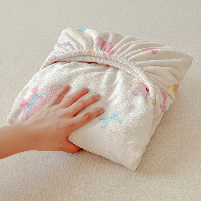 91家纺网 家纺一手货源 找家纺 慕澄家纺 2025新款牛奶绒印花床笠床笠单品 床笠-甜品美乐蒂