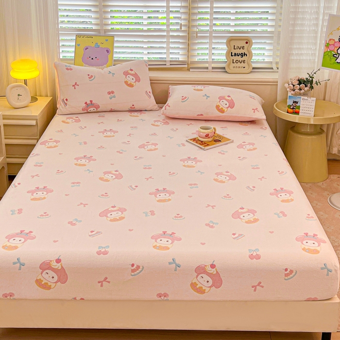 91家纺网 家纺一手货源 找家纺 慕澄家纺 2025新款牛奶绒印花床笠床笠单品 床笠-甜品美乐蒂