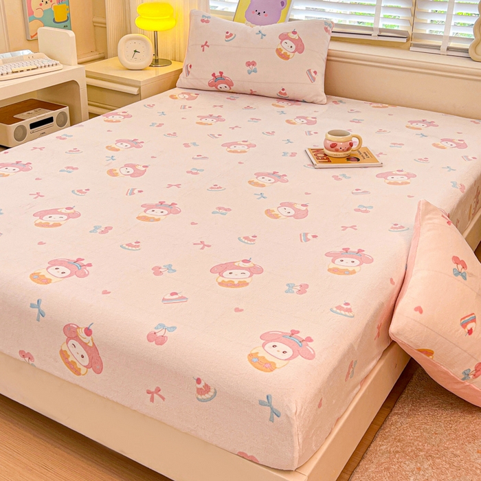 91家纺网 家纺一手货源 找家纺 慕澄家纺 2025新款牛奶绒印花床笠床笠单品 床笠-甜品美乐蒂