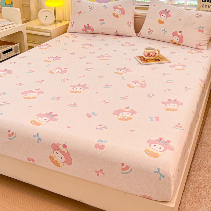 91家纺网 家纺一手货源 找家纺 慕澄家纺 2025新款牛奶绒印花床笠床笠单品 床笠-甜品美乐蒂