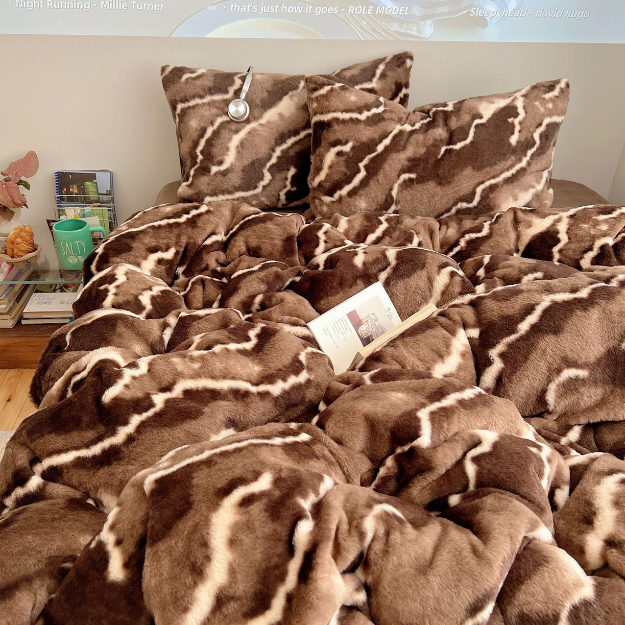 91家纺网 家纺一手货源 找家纺 （总）顾里家纺 2025新款美拉德兔毛四件套