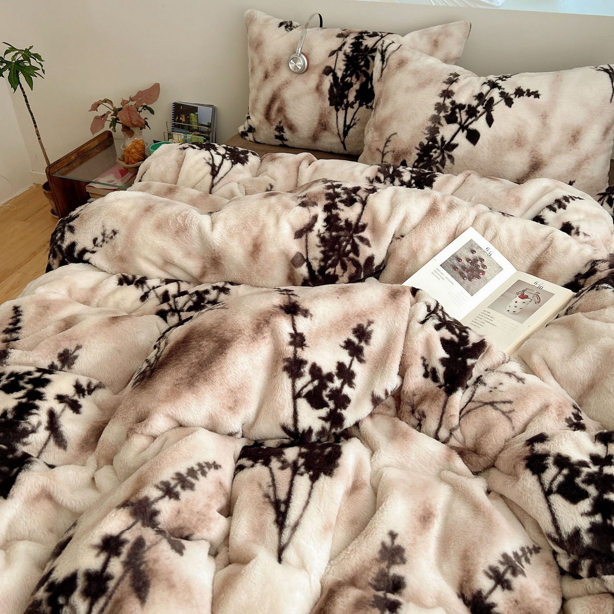 91家纺网 家纺一手货源 找家纺 顾里家纺 2025新款美拉德兔毛四件套 繁花