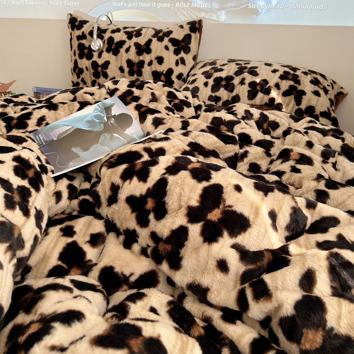 91家纺网 家纺一手货源 找家纺 顾里家纺 2025新款美拉德兔毛四件套 豹纹咖