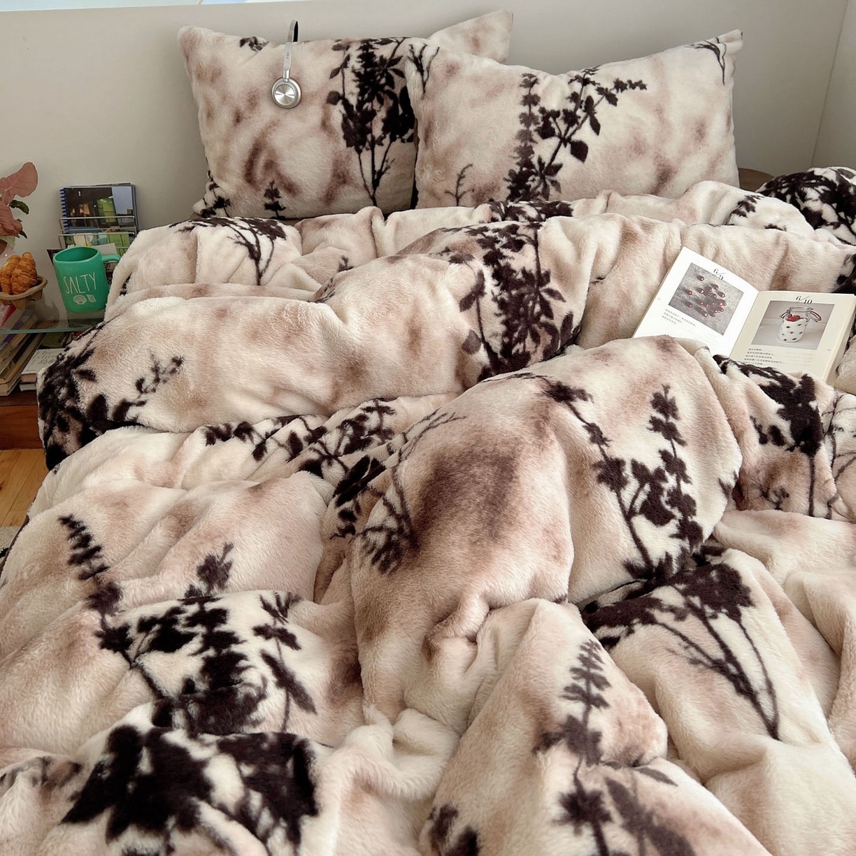 91家纺网 家纺一手货源 找家纺 顾里家纺 2025新款美拉德兔毛四件套 繁花