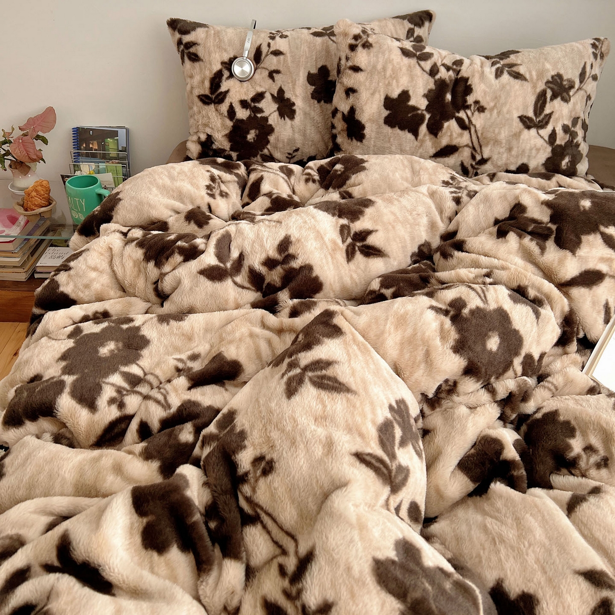 91家纺网 家纺一手货源 找家纺 顾里家纺 2025新款美拉德兔毛四件套 简爱