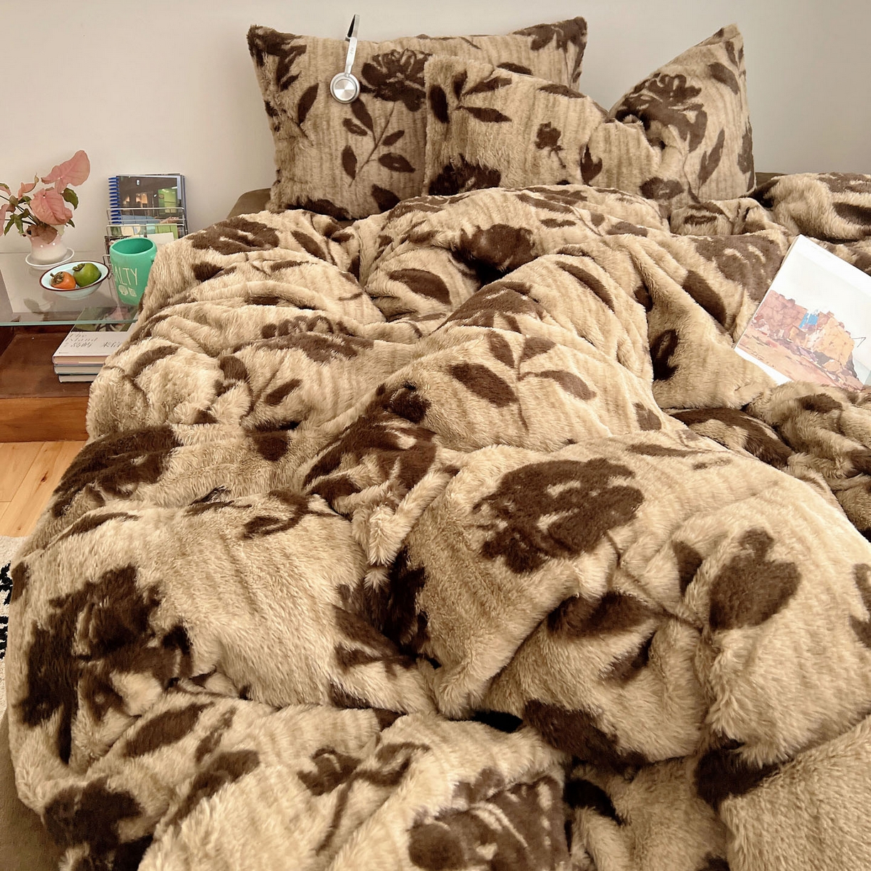 91家纺网 家纺一手货源 找家纺 顾里家纺 2025新款美拉德兔毛四件套 花语