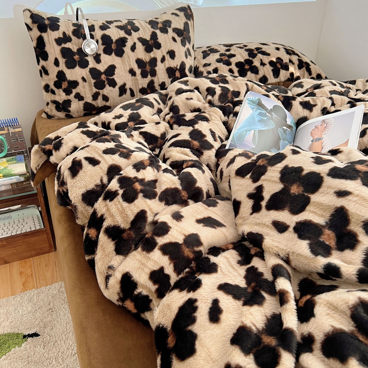 91家纺网 家纺一手货源 找家纺 顾里家纺 2025新款美拉德兔毛四件套 豹纹咖