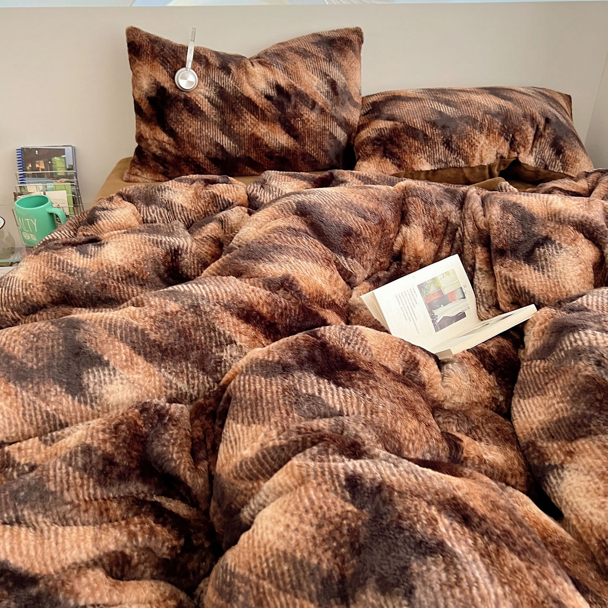 91家纺网 家纺一手货源 找家纺 顾里家纺 2025新款美拉德兔毛四件套 格调