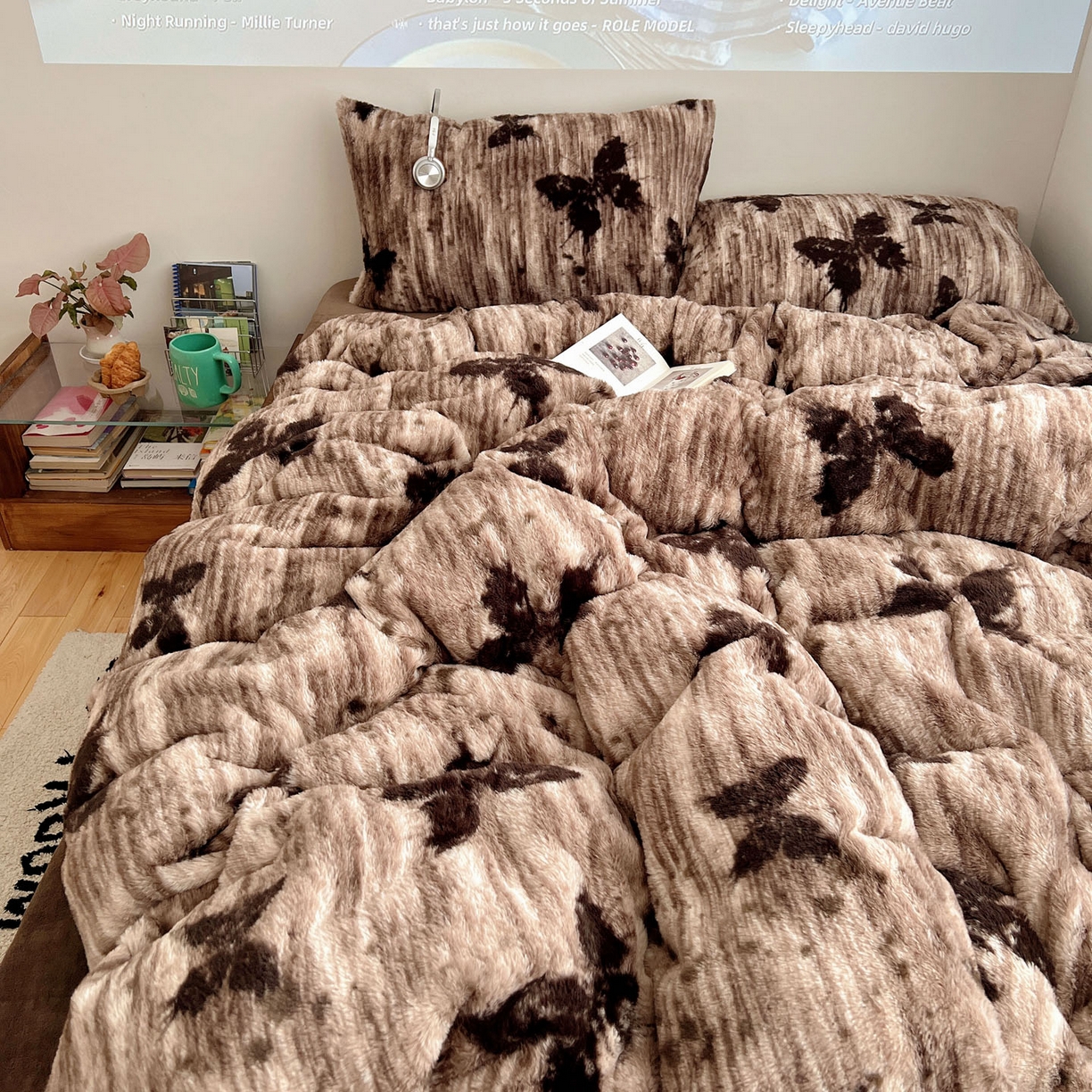 91家纺网 家纺一手货源 找家纺 顾里家纺 2025新款美拉德兔毛四件套 蝶影