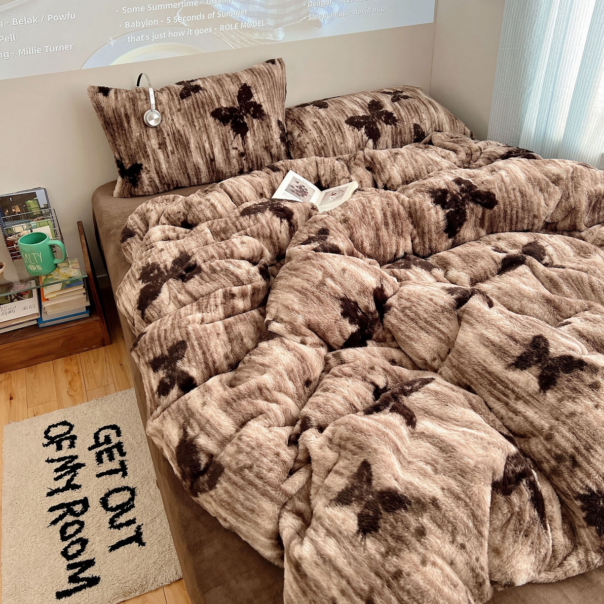 91家纺网 家纺一手货源 找家纺 顾里家纺 2025新款美拉德兔毛四件套 蝶影