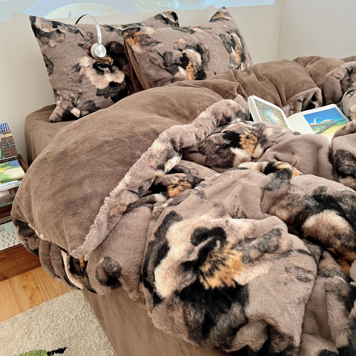 91家纺网 家纺一手货源 找家纺 顾里家纺 2025新款美拉德兔毛四件套 花境