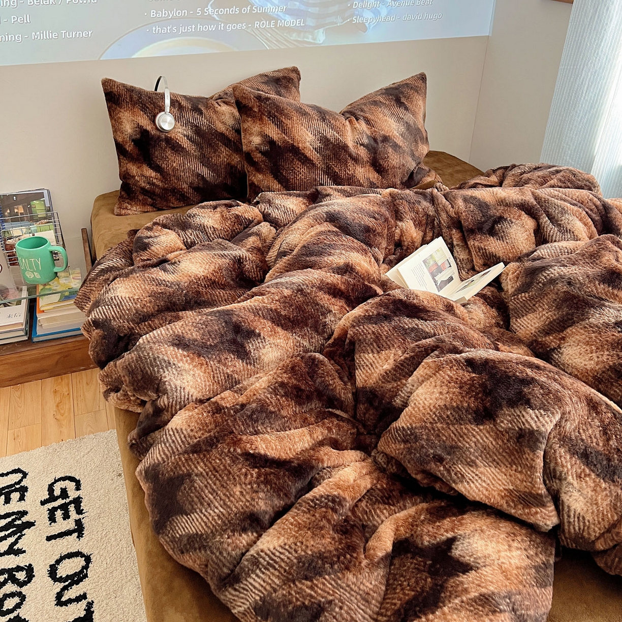 91家纺网 家纺一手货源 找家纺 顾里家纺 2025新款美拉德兔毛四件套 格调