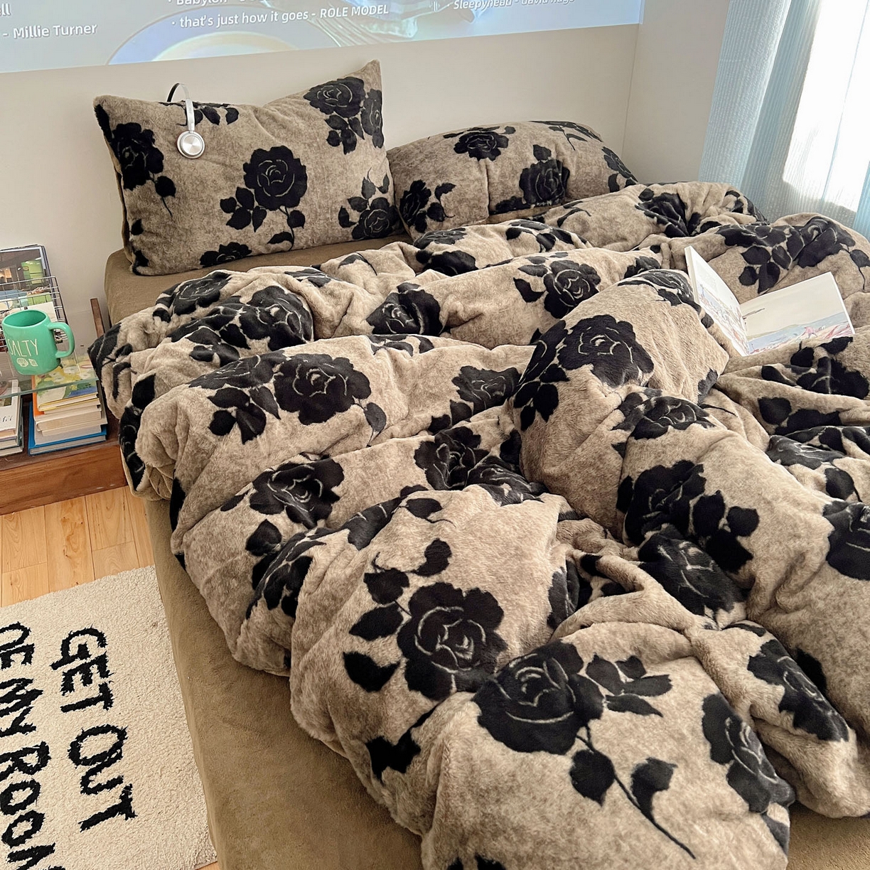 91家纺网 家纺一手货源 找家纺 顾里家纺 2025新款美拉德兔毛四件套 玫瑰情话