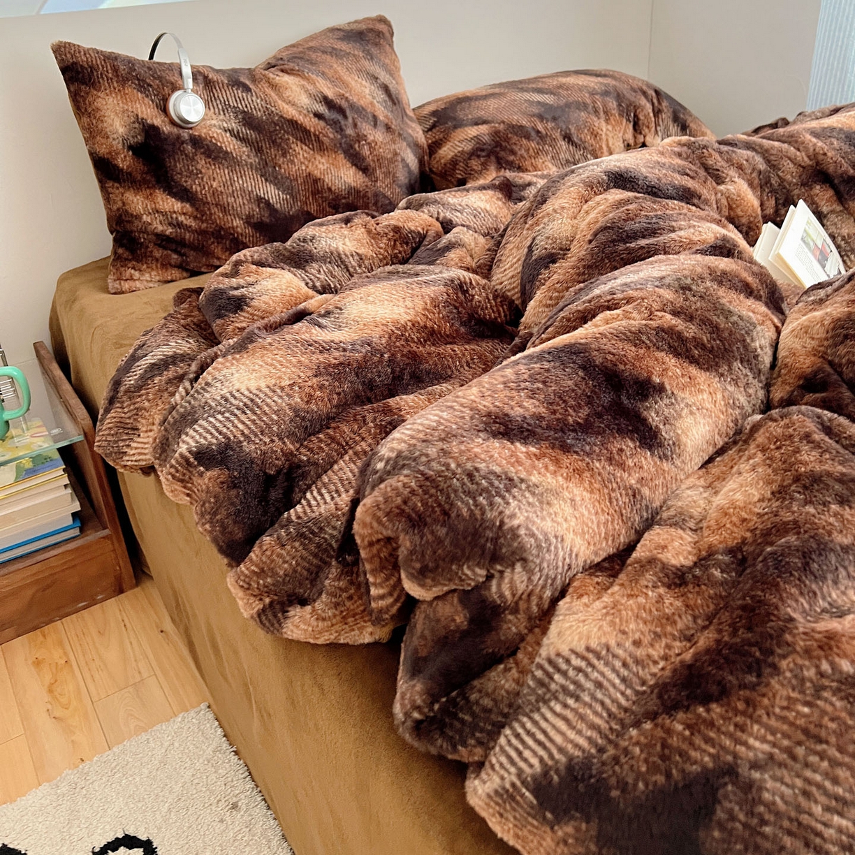 91家纺网 家纺一手货源 找家纺 顾里家纺 2025新款美拉德兔毛四件套 格调