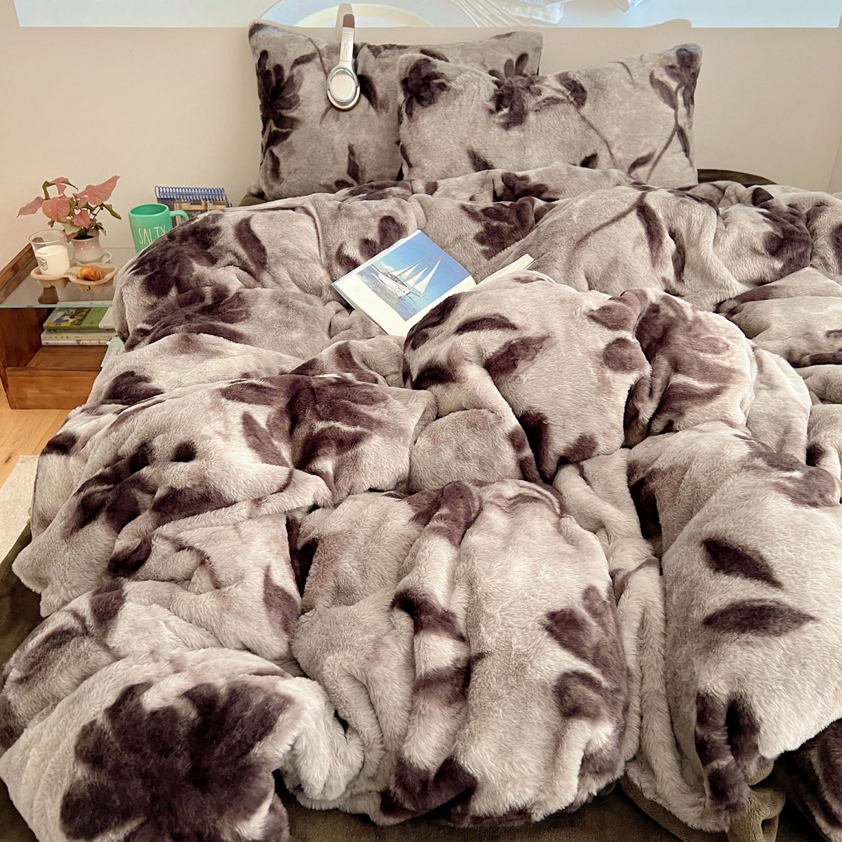 91家纺网 家纺一手货源 找家纺 顾里家纺 2025新款美拉德兔毛四件套 花蕊