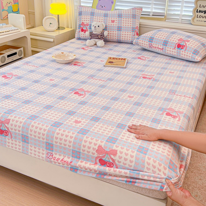 91家纺网 家纺一手货源 找家纺 慕澄家纺 2025新款牛奶绒印花床笠床笠单品 床笠-心心相印