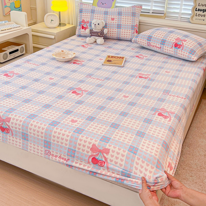 91家纺网 家纺一手货源 找家纺 慕澄家纺 2025新款牛奶绒印花床笠床笠单品 床笠-心心相印