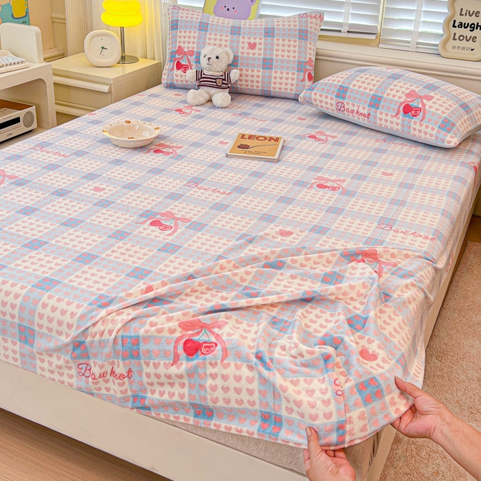 91家纺网 家纺一手货源 找家纺 慕澄家纺 2025新款牛奶绒印花床笠床笠单品 床笠-心心相印