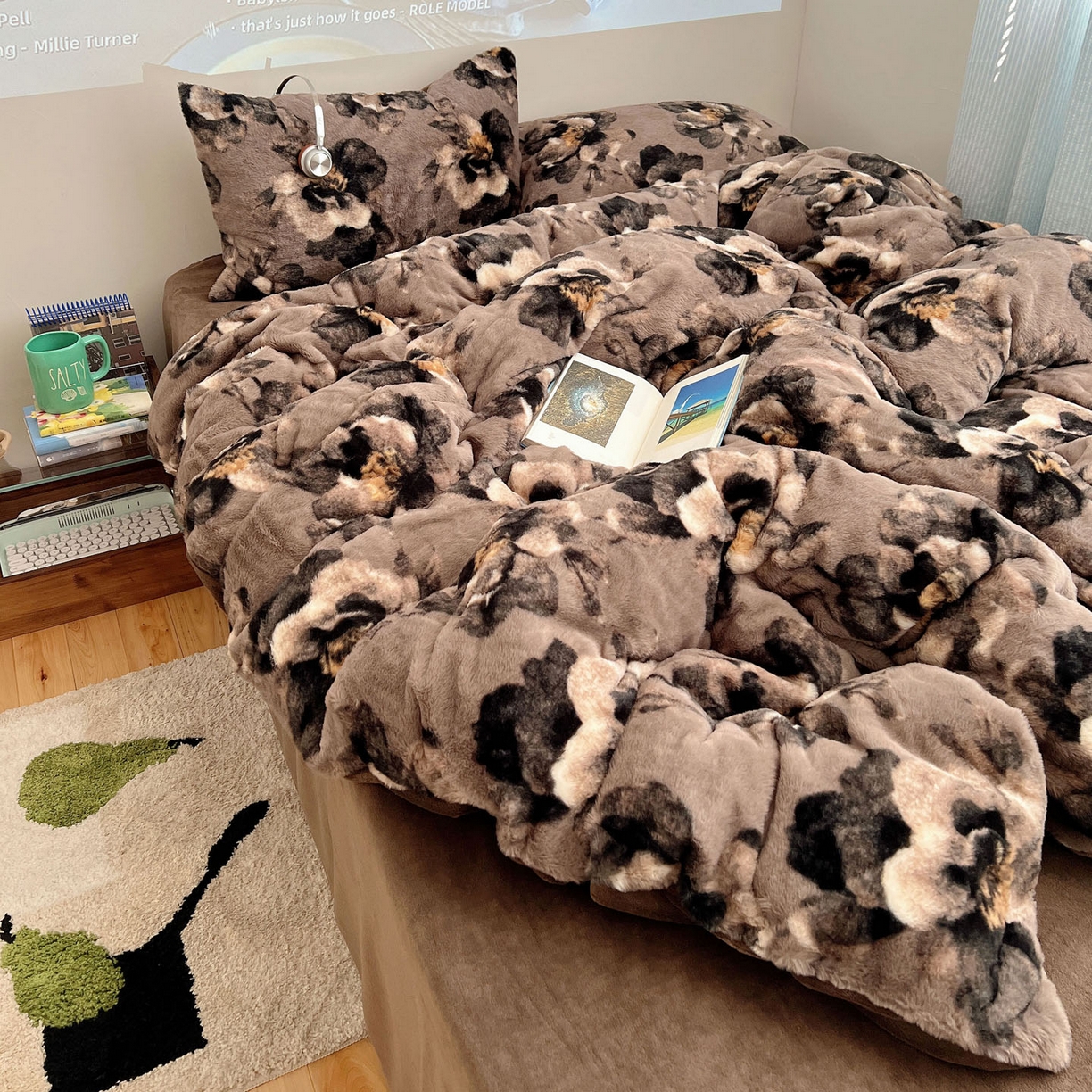 91家纺网 家纺一手货源 找家纺 顾里家纺 2025新款美拉德兔毛四件套 花境