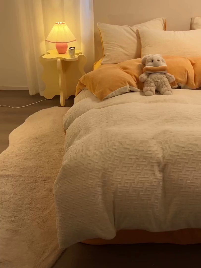 91家纺网 家纺一手货源 找家纺 如一 2025新款3D雕花牛奶绒单被套 编织纹-白橘