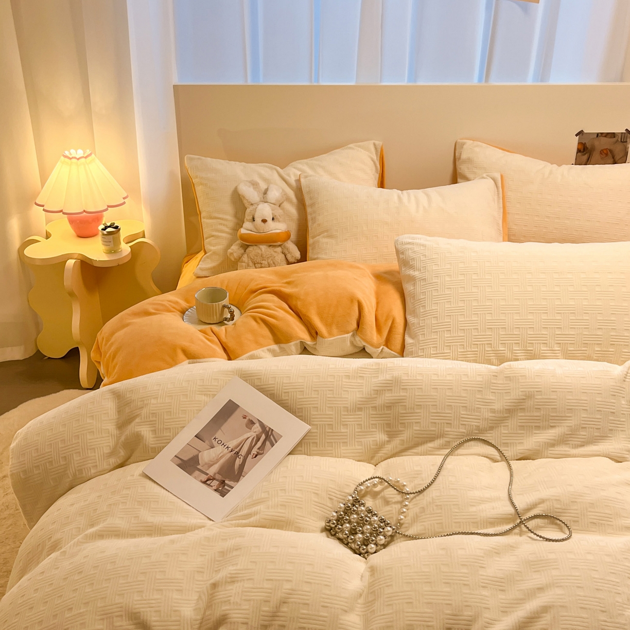 91家纺网 家纺一手货源 找家纺 如一 2025新款3D雕花牛奶绒四件套 编织纹-白橘