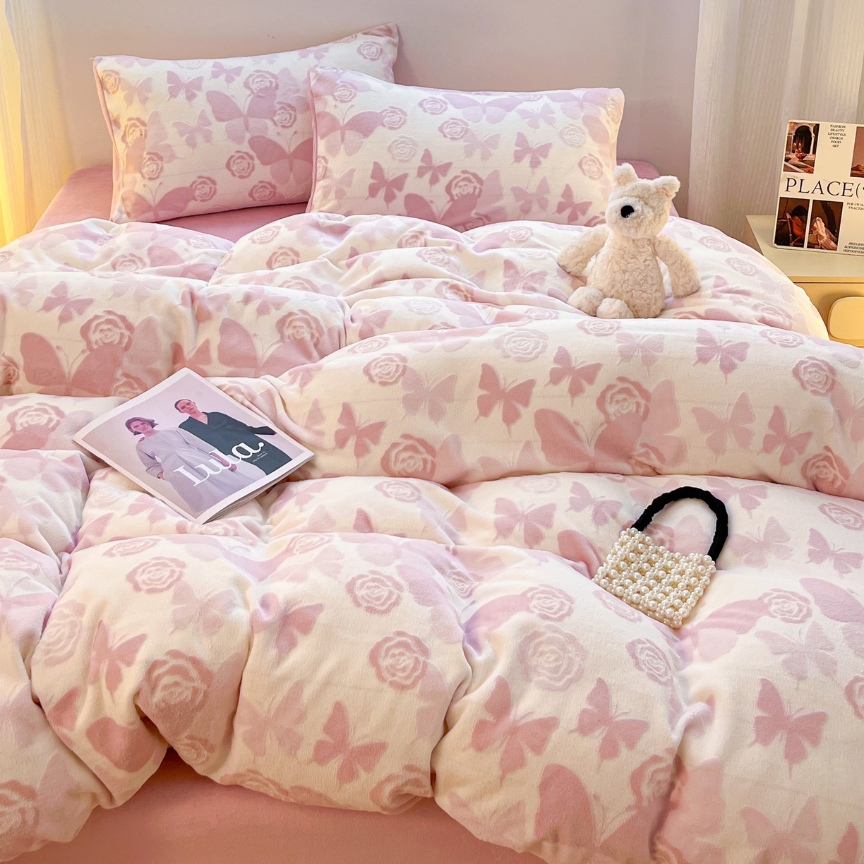 91家纺网 家纺一手货源 找家纺 如一 2025新款3D雕花牛奶绒四件套 蝴蝶-豆沙