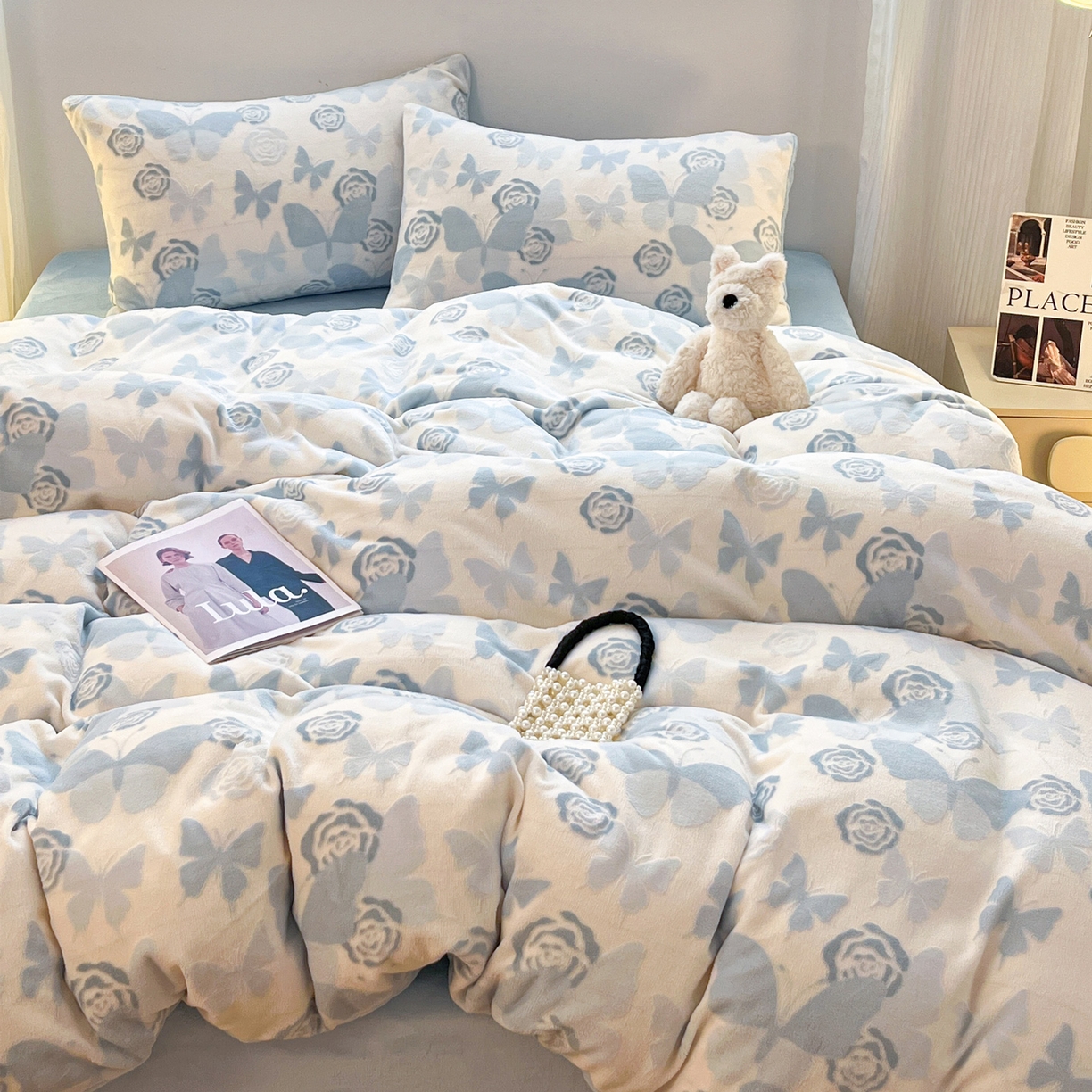 91家纺网 家纺一手货源 找家纺 如一 2025新款3D雕花牛奶绒四件套 蝴蝶-天蓝