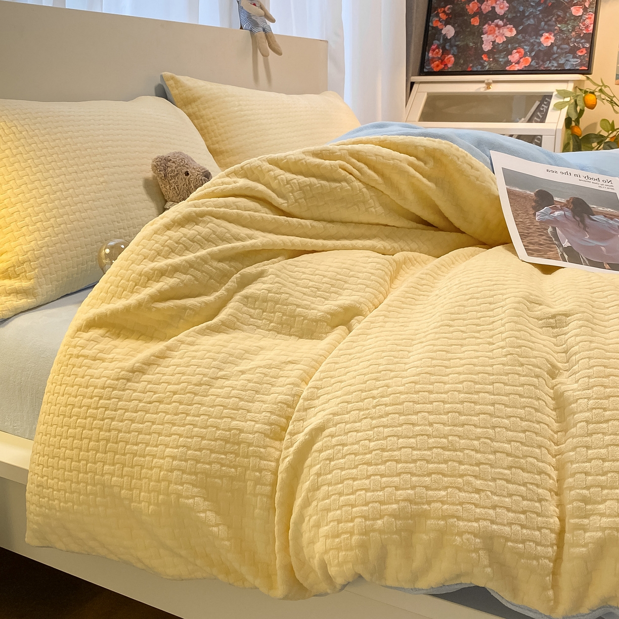 91家纺网 家纺一手货源 找家纺 如一 2025新款3D雕花牛奶绒单被套 华夫格黄