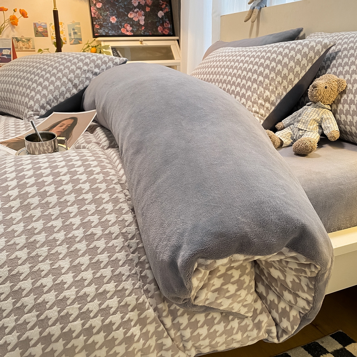 91家纺网 家纺一手货源 找家纺 如一 2025新款3D雕花牛奶绒单被套 千鸟格灰